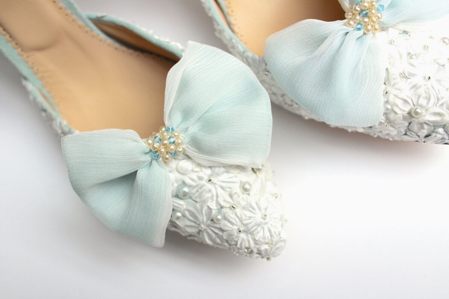 blue and ivory wedding shoes with bows